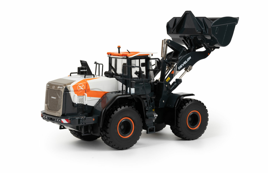 Ładowarka Develon DL 420 skala 1/50 IMC